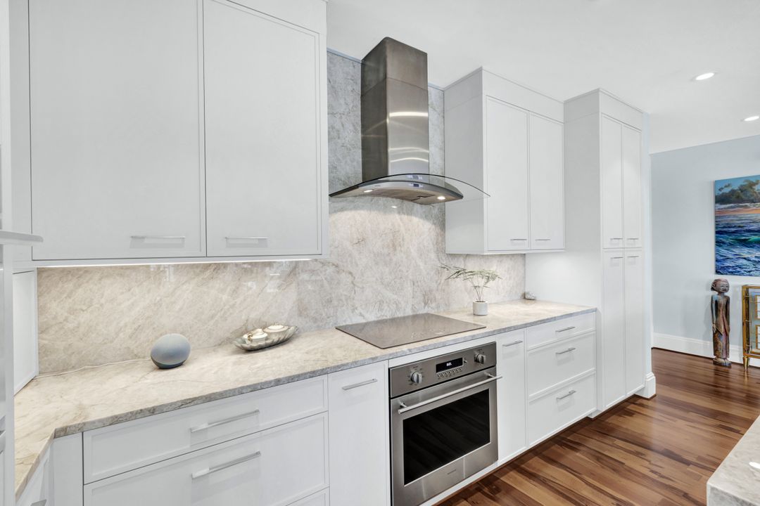 1035 3rd Ave S #201, Naples, FL 34102