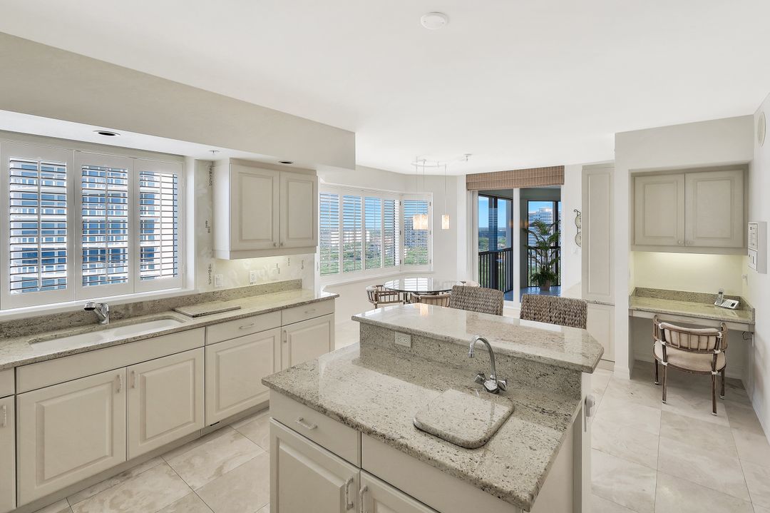 8171 Bay Colony Dr #1704, Naples, FL 34108