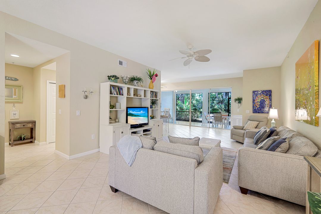 3955 Deer Crossing Ct  #103, Naples, FL 34114