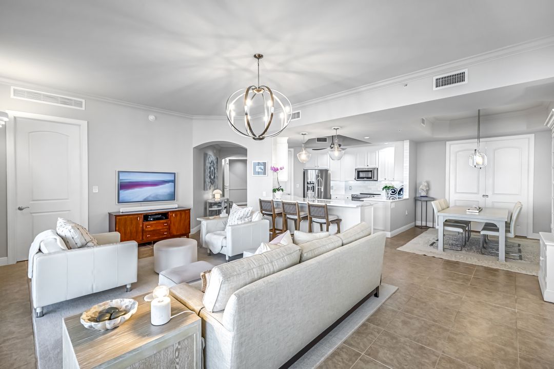 2090 W First St #2105, Fort Myers, FL 33901