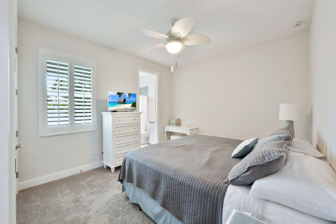 4800 SW 23rd Ave, Cape Coral, FL 33914