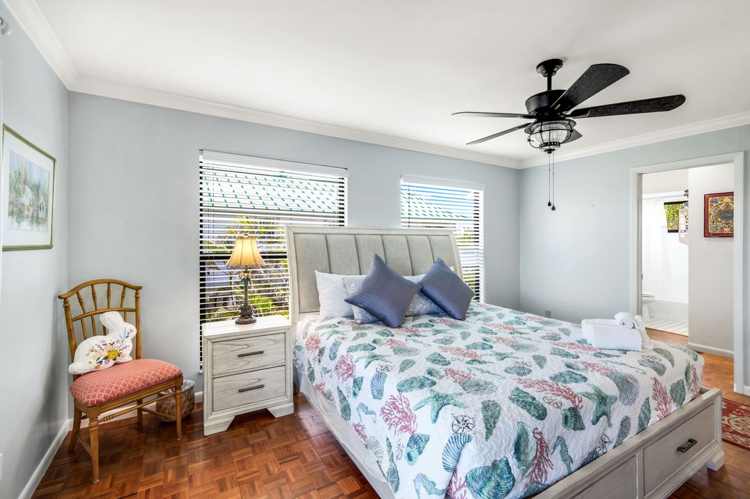 647 Rabbit Rd, Sanibel, FL 33957