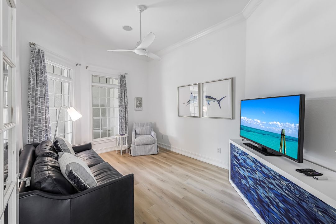 8544 Mallards Way, Naples, FL 34114