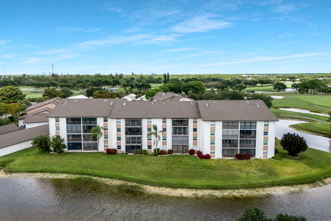 1520 Imperial Golf Course Blvd #214, Naples, FL 34110