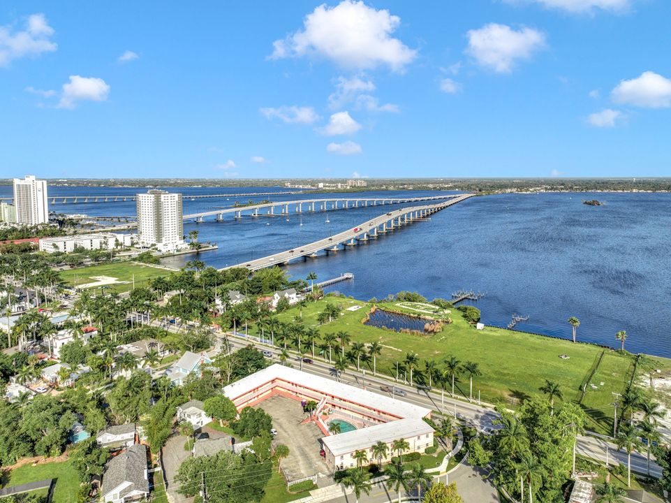 2590 First St #101, Fort Myers, FL 33901