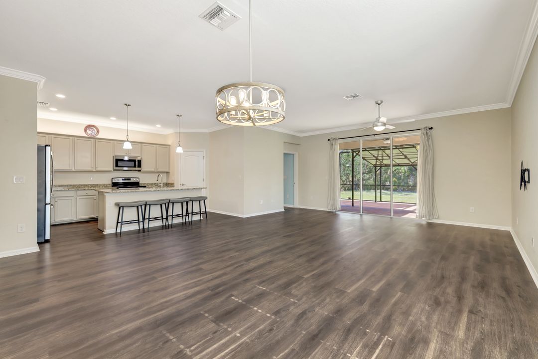 15732 Angelica Dr, Alva, FL 33920