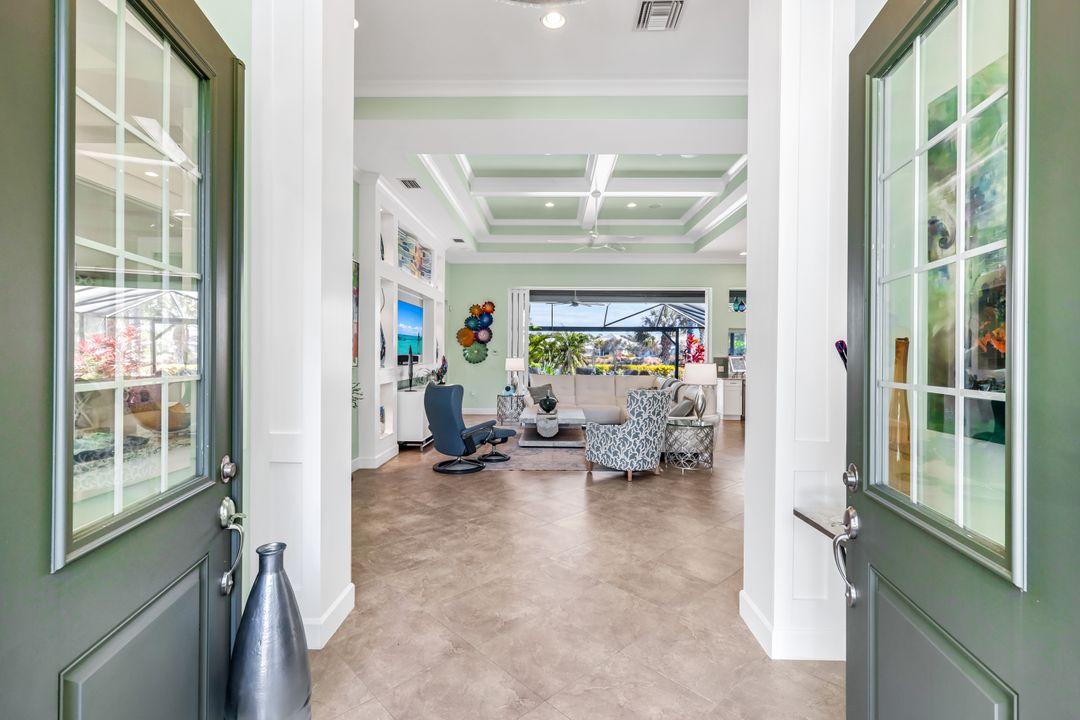 6320 Lyford Isle Dr, Naples, FL 34112