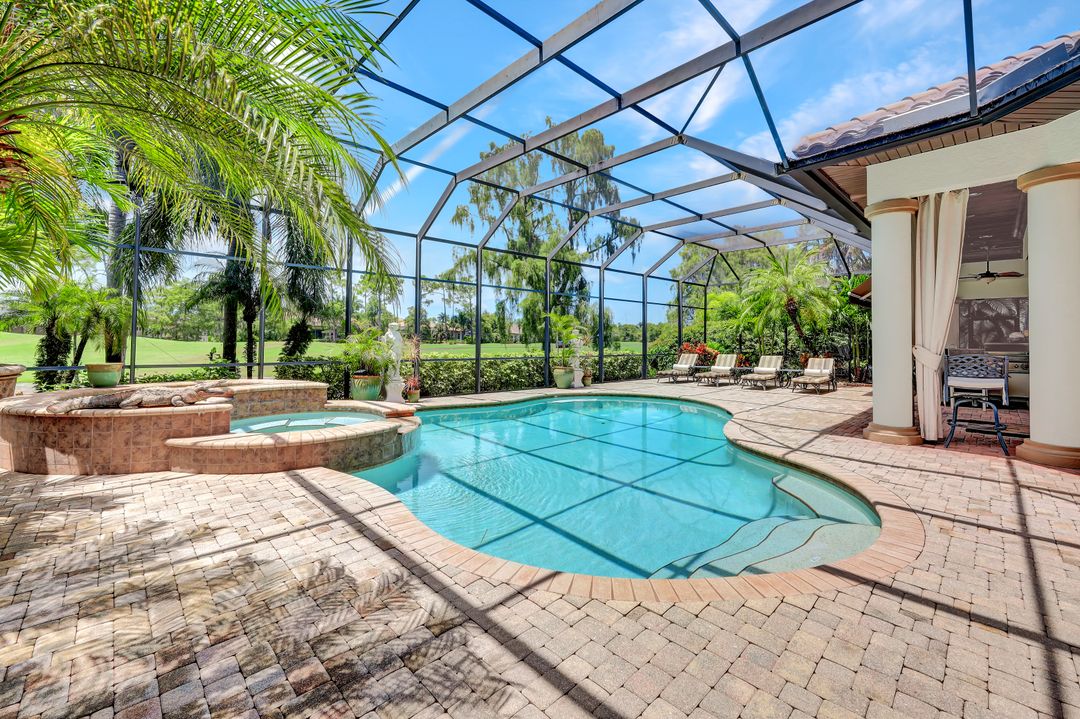 2743 Olde Cypress Dr, Naples, FL 34119