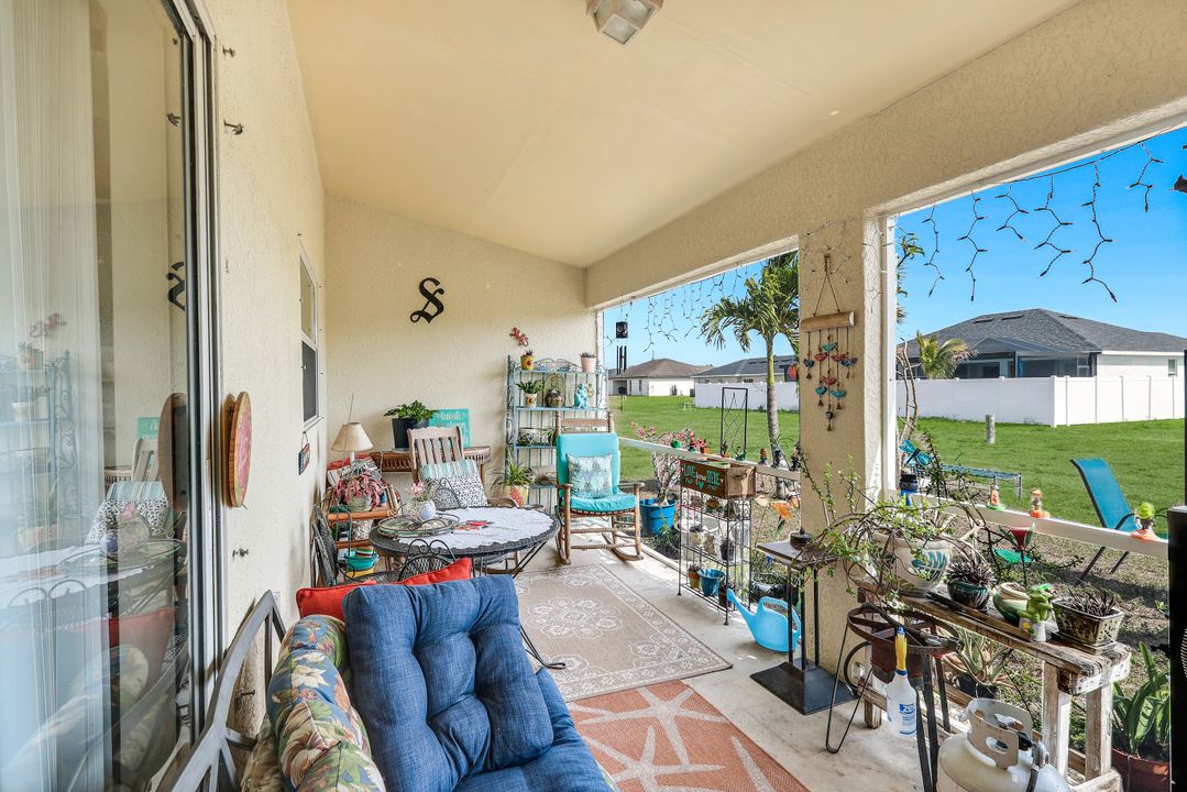 1020 Diplomat Pkwy W, Cape Coral, FL 33993