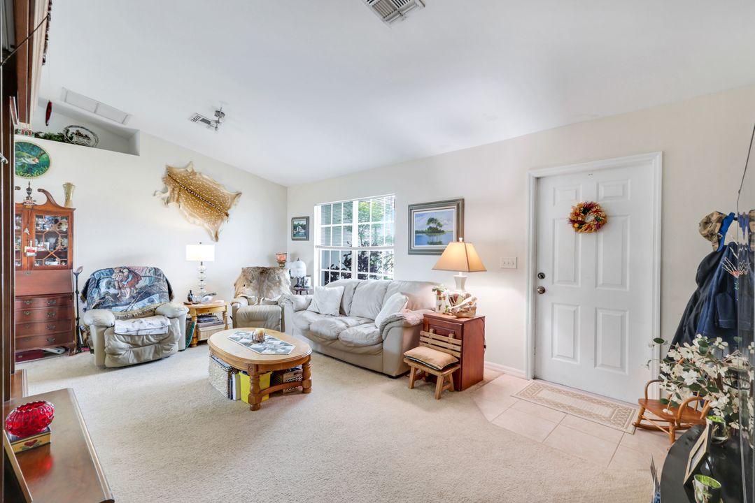 1020 Diplomat Pkwy W, Cape Coral, FL 33993