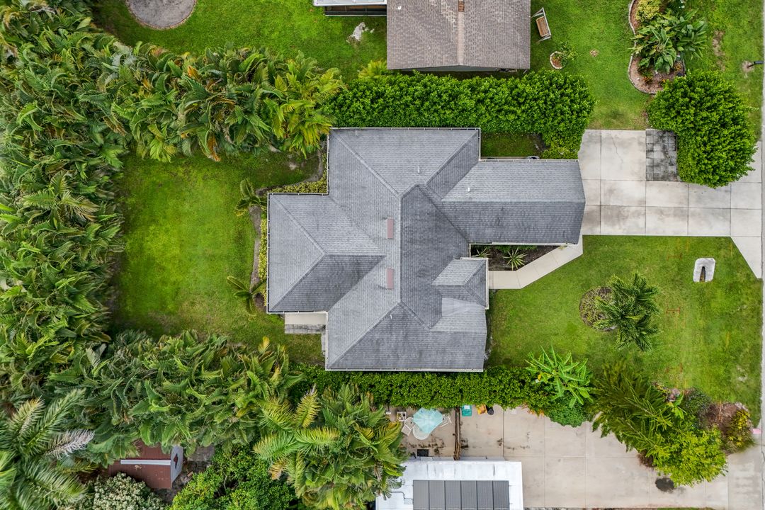 3892 14th St N, Naples, FL 34103