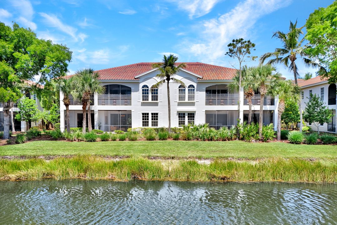 9038 Cascada Way #102, Naples, FL 34114