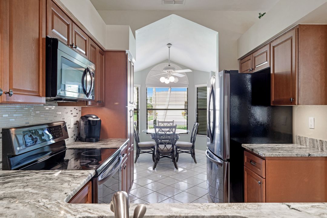 13226 Greywood Cir, Fort Myers, FL 33966