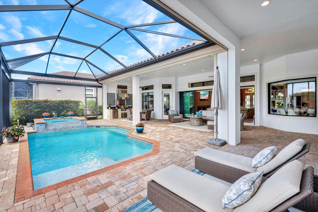 8675 Amour Ct, Naples, FL 34119