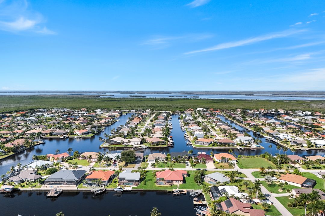 3939 SW 27th Ct, Cape Coral, FL 33914