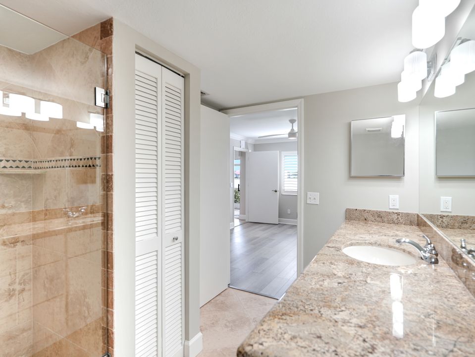 7706 Jewel Ln, Naples, FL 34109