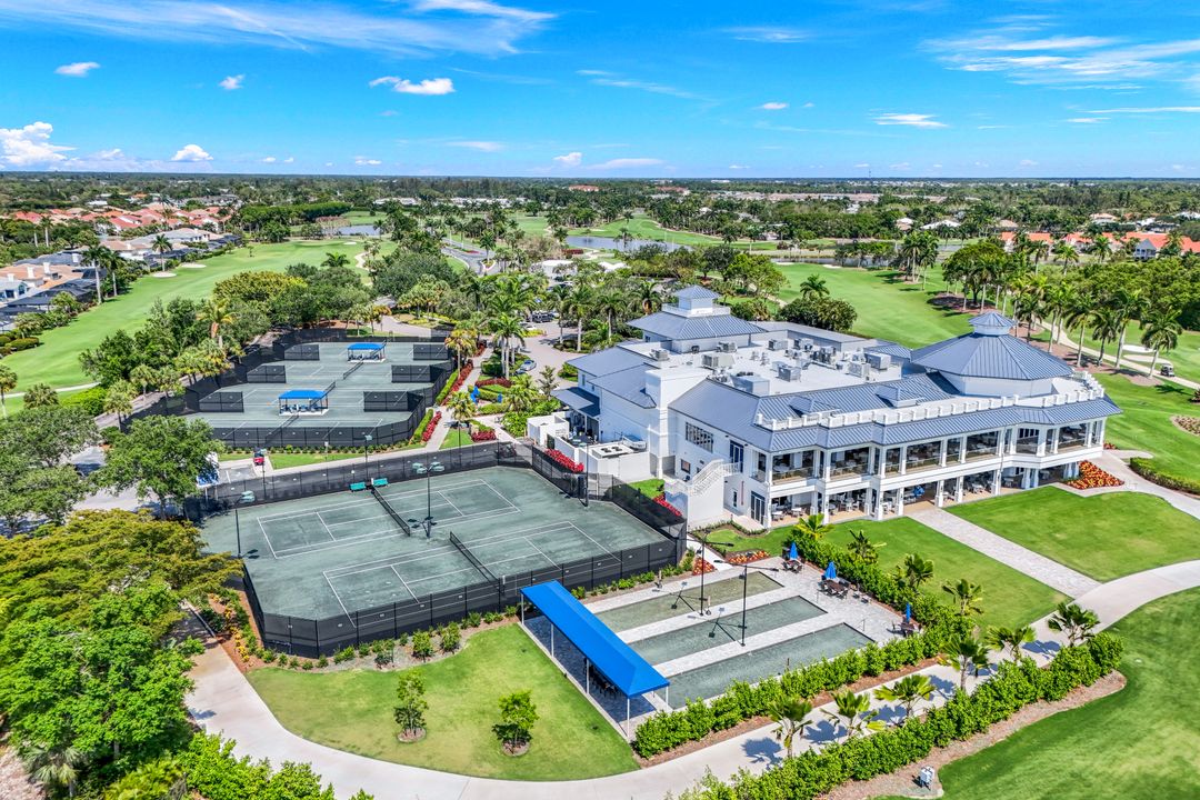 2472 Breakwater Wy #11-102, Naples, FL 34112