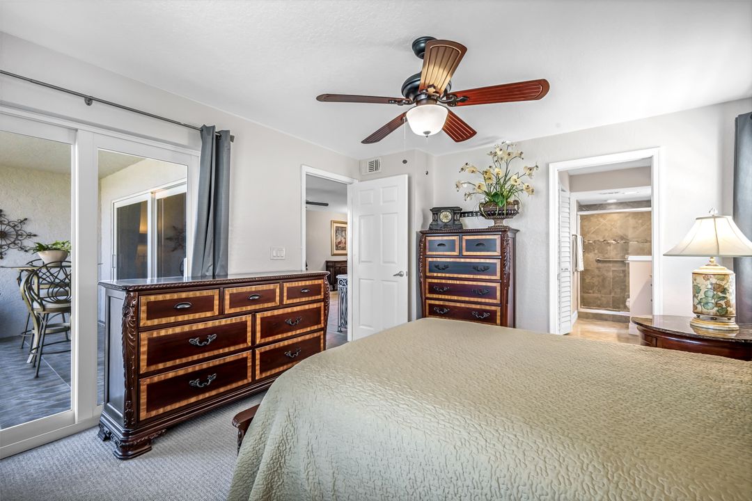 9580 Victoria Ln #208, Naples, FL 34109