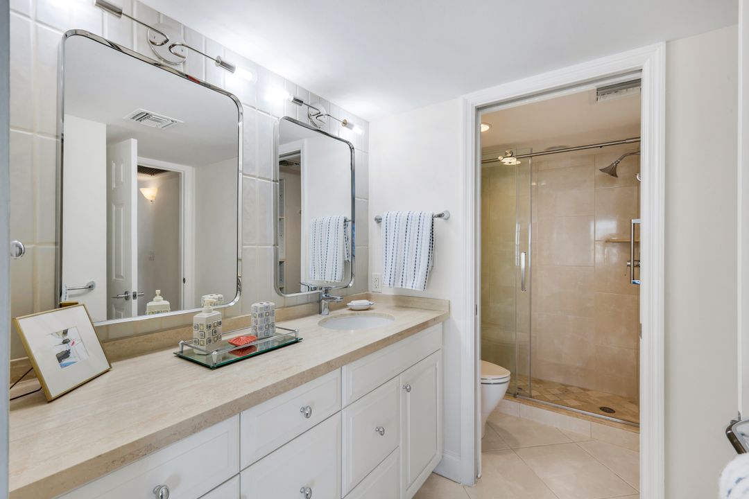 3443 Gulf Shore Blvd N #313, Naples, FL 34103