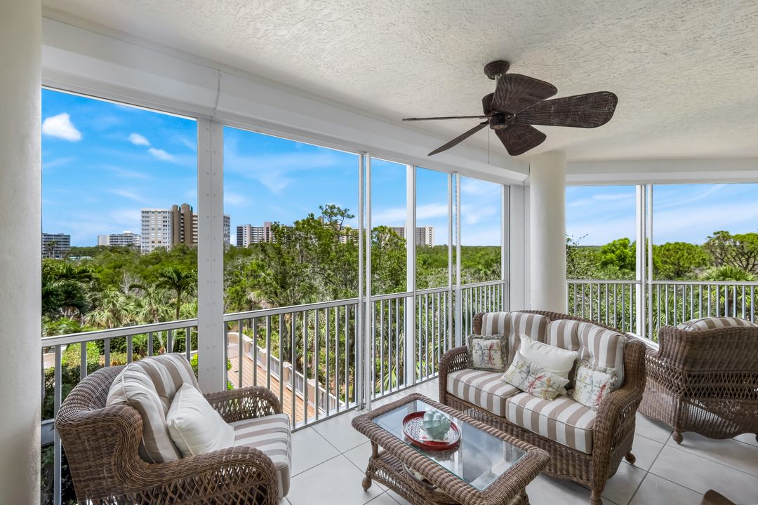 315 Dunes Blvd #307, Naples, FL 34110