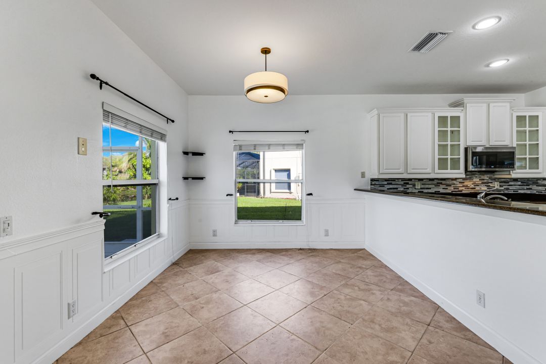 2210 Cape Heather Cir, Cape Coral, FL 33991