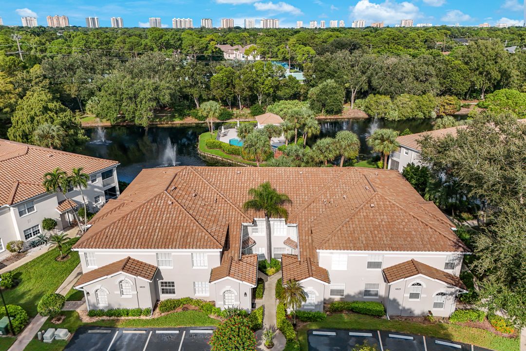 6825 Satinleaf Rd S #101, Naples, FL 34109