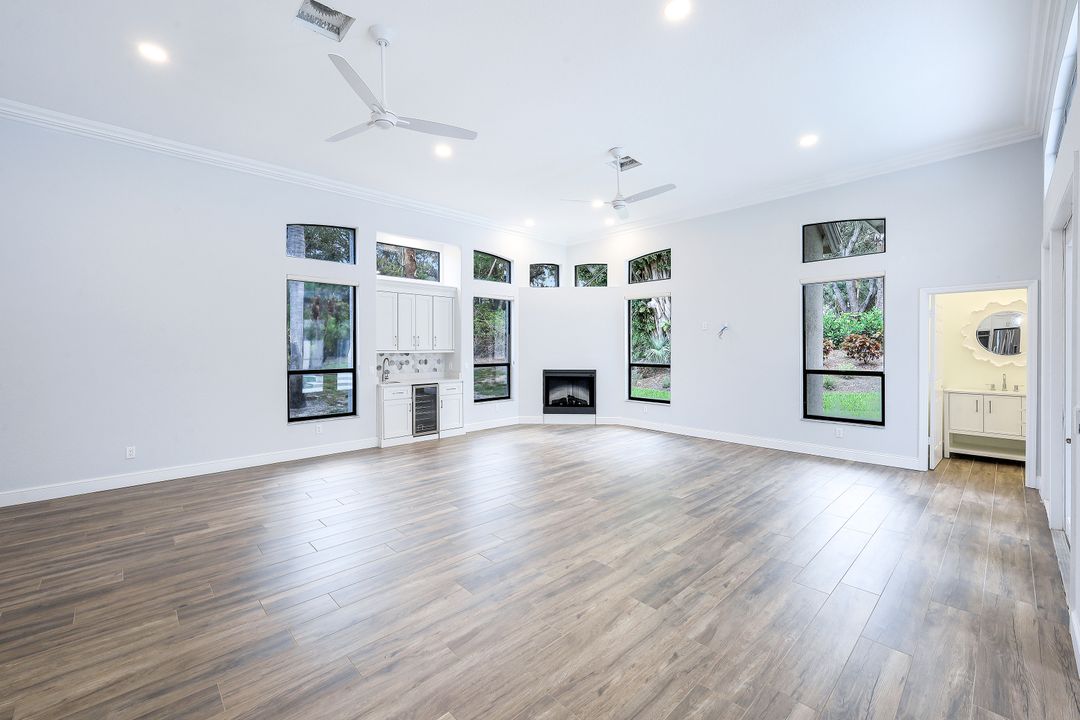 3440 Lakemont Dr, Bonita Springs, FL 34134