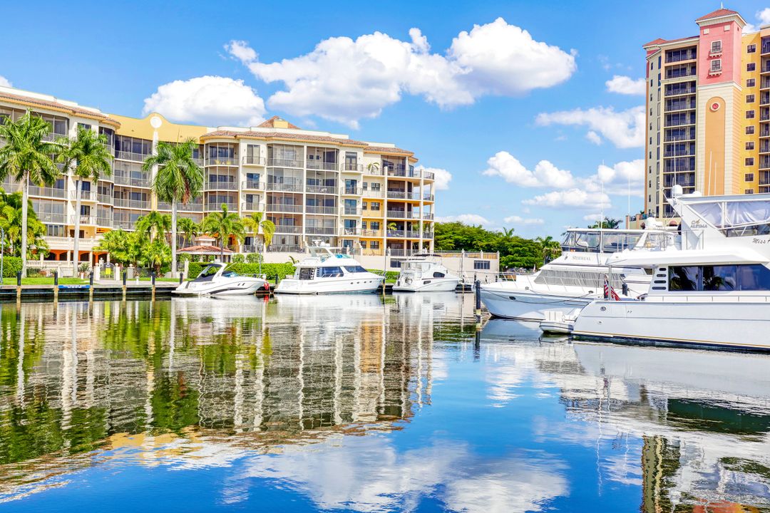 5793 Cape Harbour Dr #615, Cape Coral, FL 33914