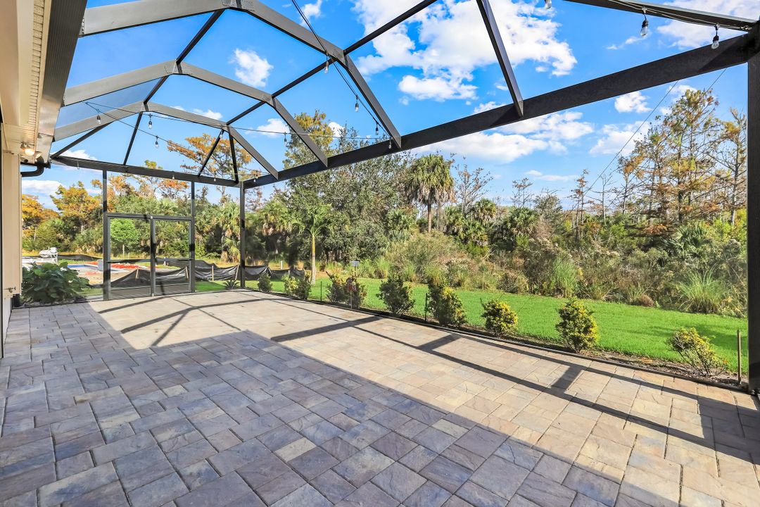 3837 Helmsman Dr, Naples, FL 34120