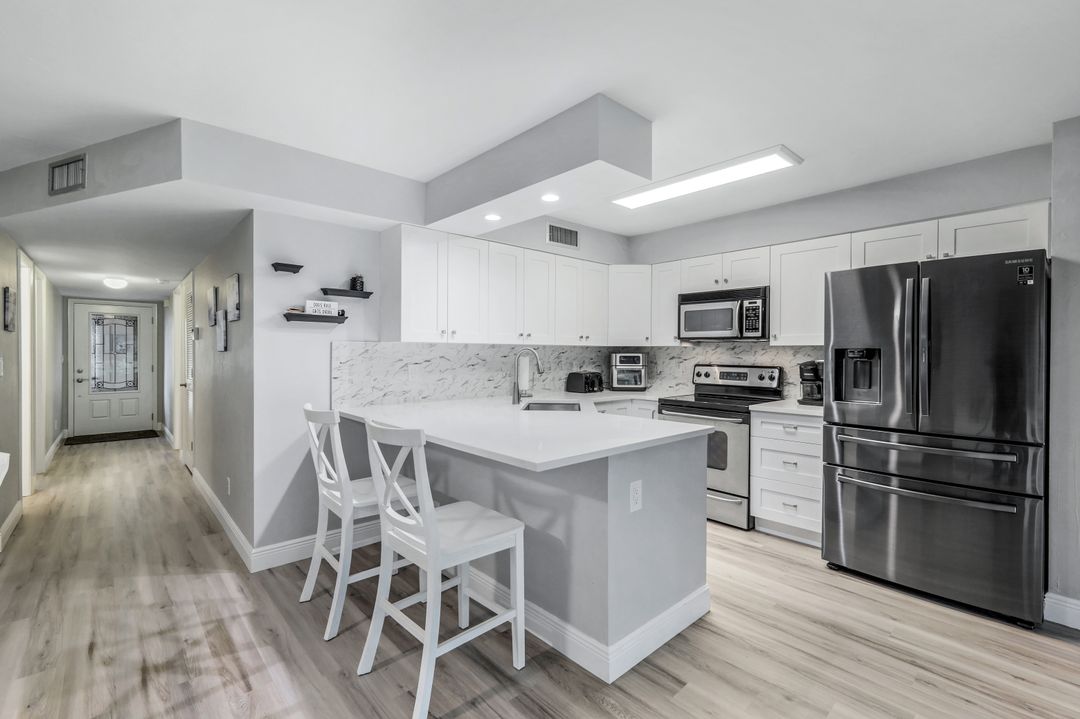 147 Forest Lakes Blvd #147, Naples, FL 34105