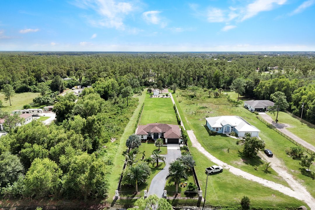 2552 52nd Ave NE, Naples, FL 34120