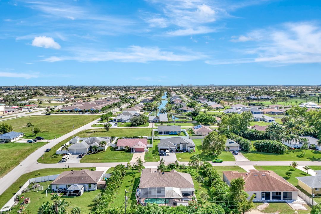 831 SW 17th Terrace, Cape Coral, FL 33991