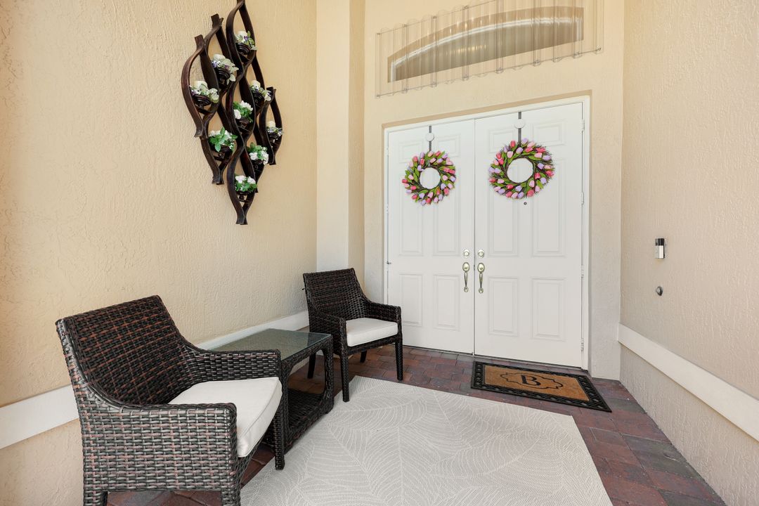 20552 Foxworth Cir, Estero, FL 33928