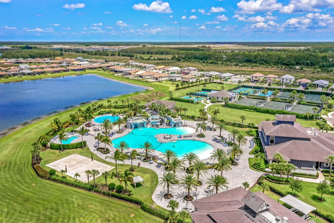 19752 The Pl Blvd, Estero, FL 33928