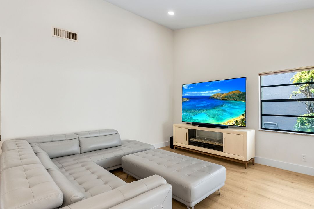 1150 NW 22nd Ave, Delray Beach, FL 33445