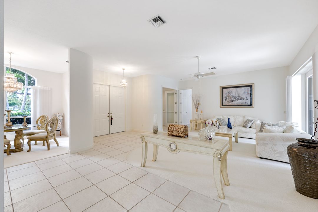 2079 Imperial Cir, Naples, FL 34110