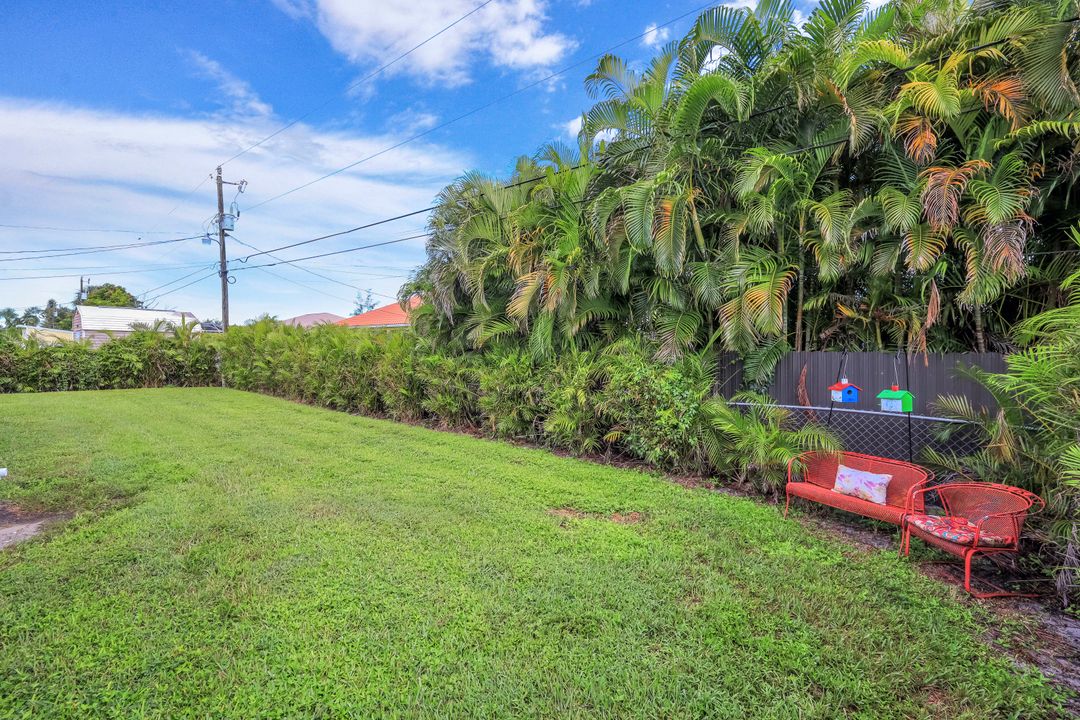 231 Trafalgar Pkwy, Cape Coral, FL 33991