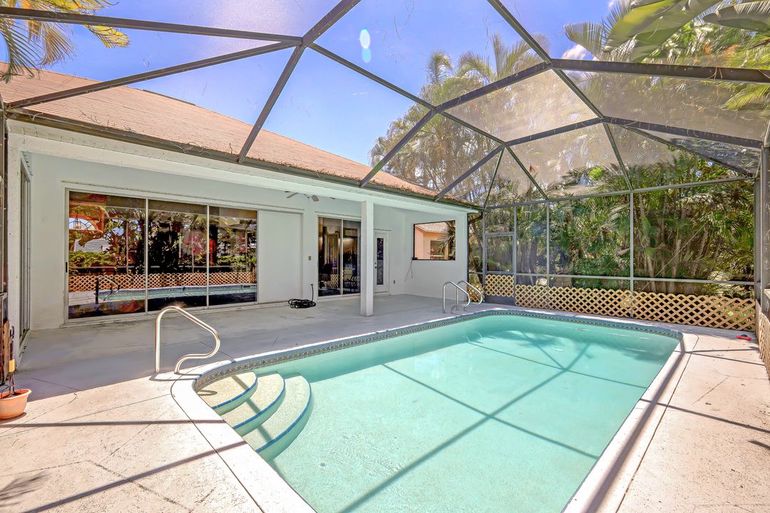 6785 Berwick Pl, Naples, FL 34104