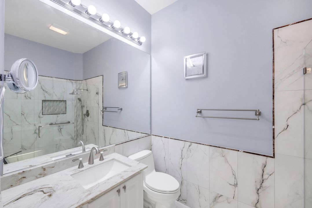 5343 Hawkesbury Way, Naples, FL 34119