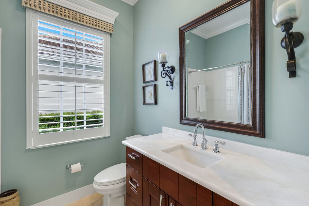 2896 Hatteras Way, Naples, FL 34119
