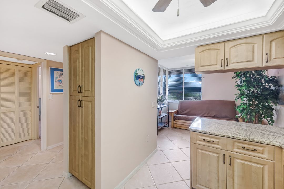 11118 Gulf Shore Dr #803, Naples, FL 34108