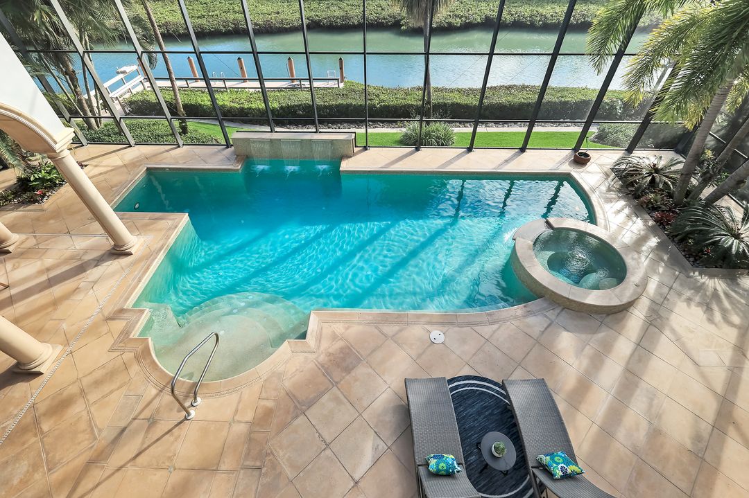 1450 Gulfstar Dr S, Naples, FL 34112