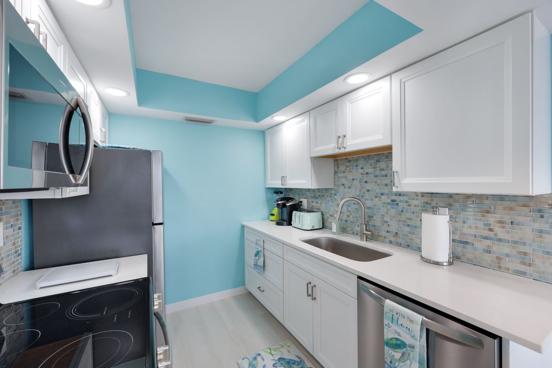 896 Buttonwood Dr #107, Fort Myers Beach, FL 33931