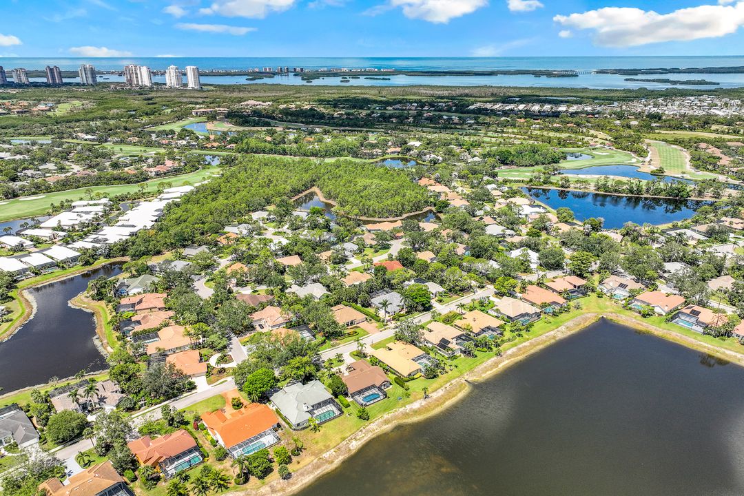 3730 Lakemont Dr, Bonita Springs, FL 34134