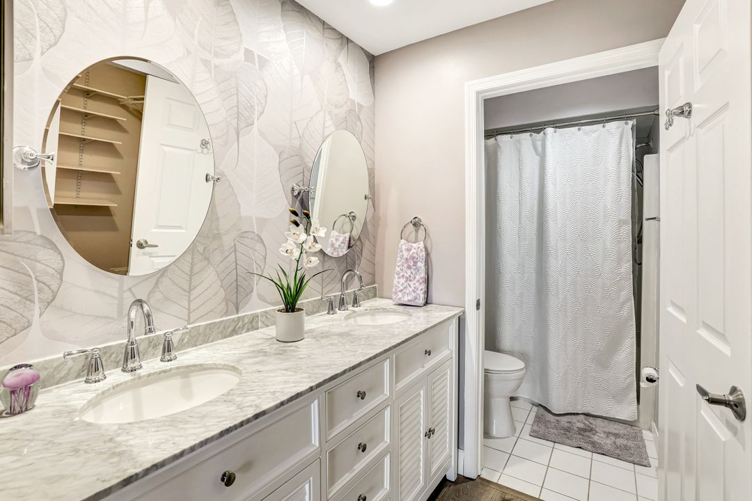 648 Mardel Ct #708, Naples, FL 34104