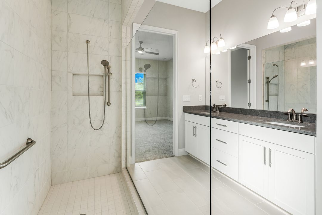 3480 Pilot Cir, Naples, FL 34120