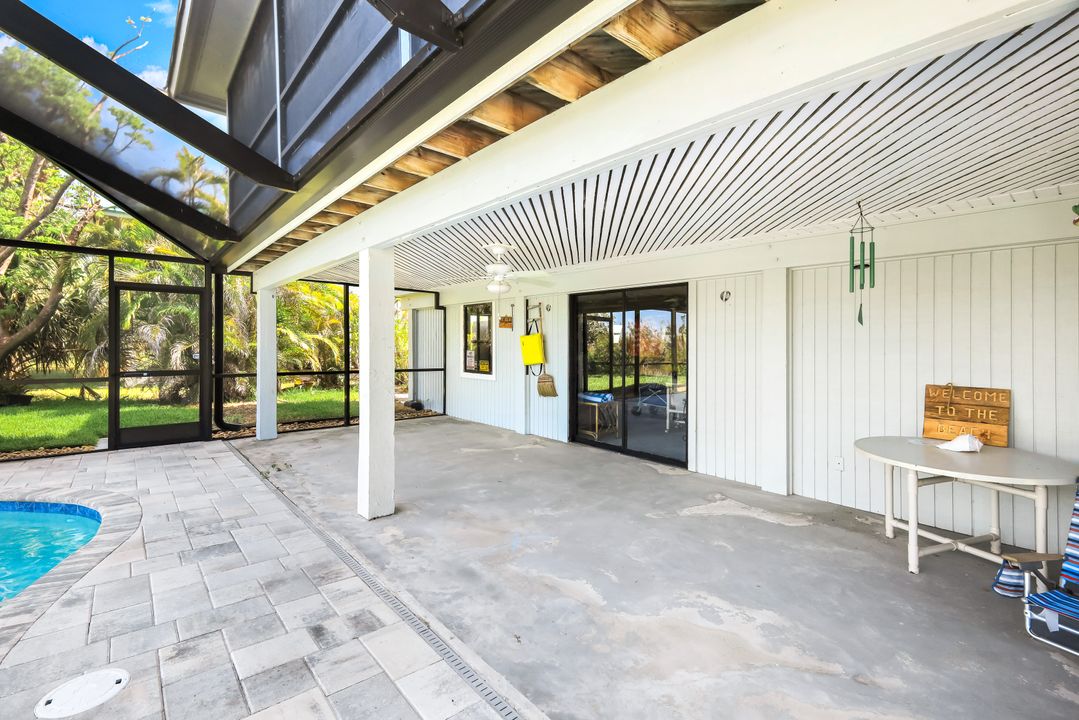 647 Rabbit Rd, Sanibel, FL 33957
