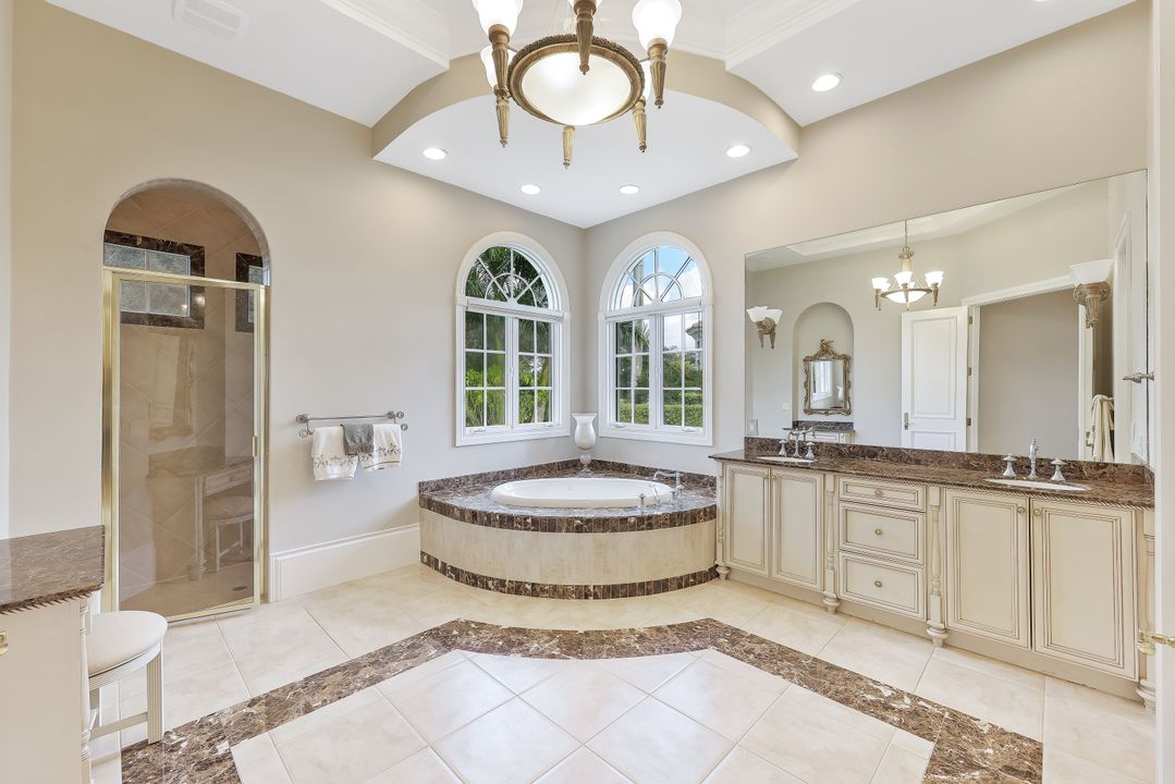 28790 Blaisdell Dr, Naples, FL 34119