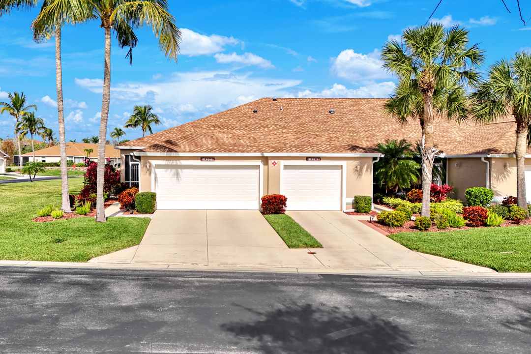 14271 Hilton Head Dr, Fort Myers, FL 33919