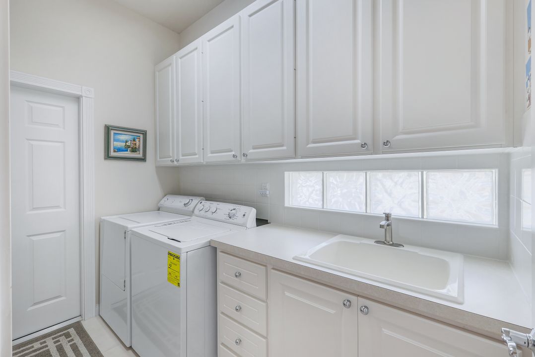 4024 Trinidad Way, Naples, FL 34119